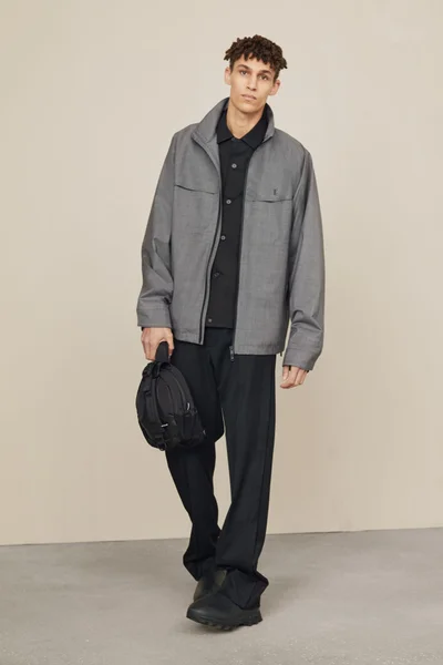 Look 18